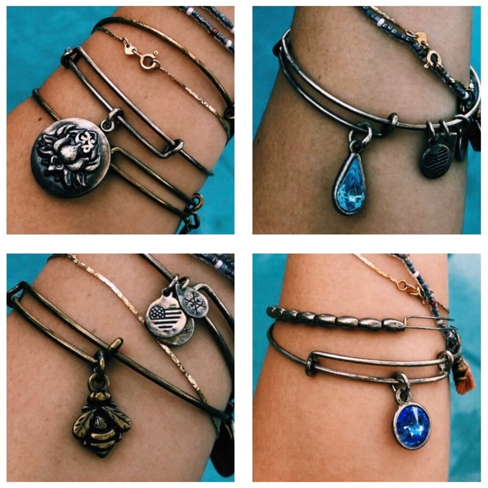 alex and ani bracelet bundle 🦋